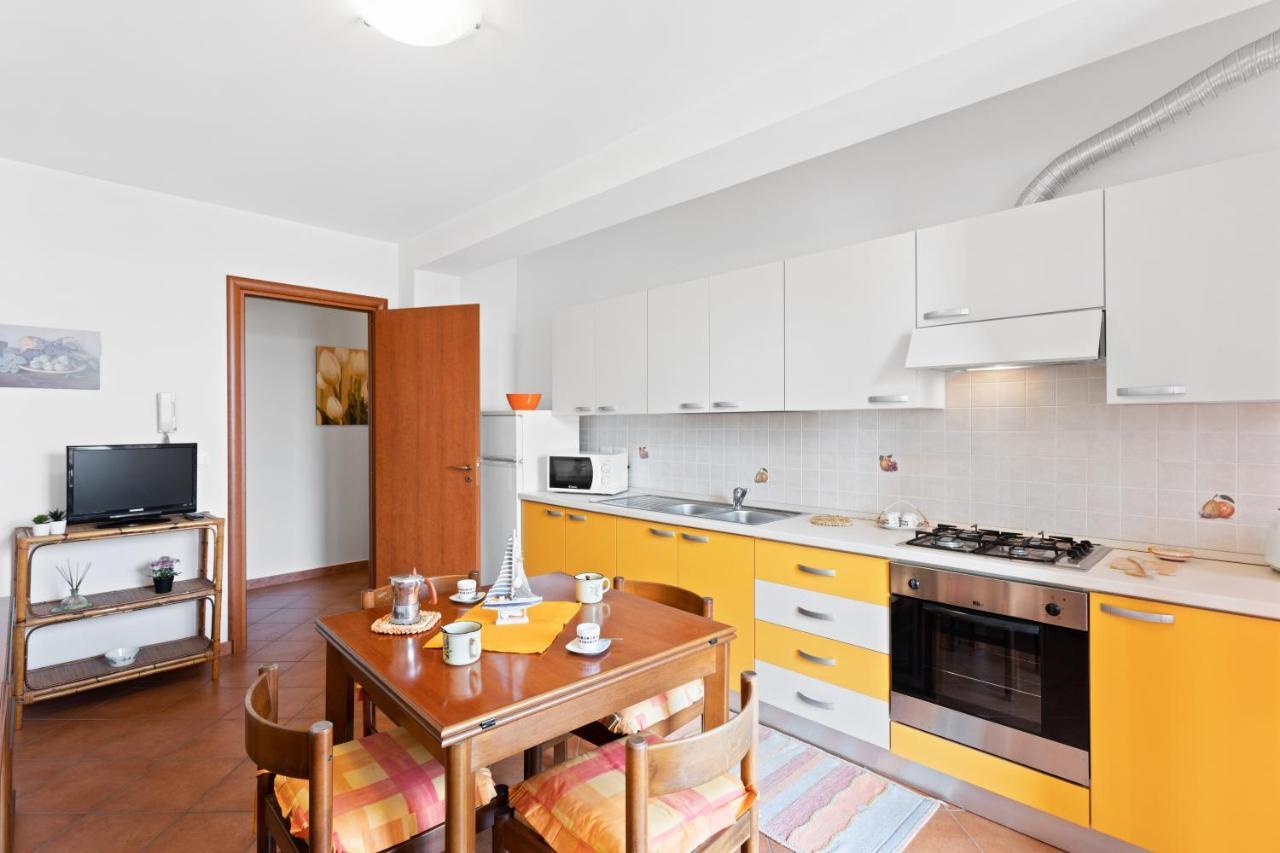 Aci Castello Seaview Apartment With Parking Exterior foto